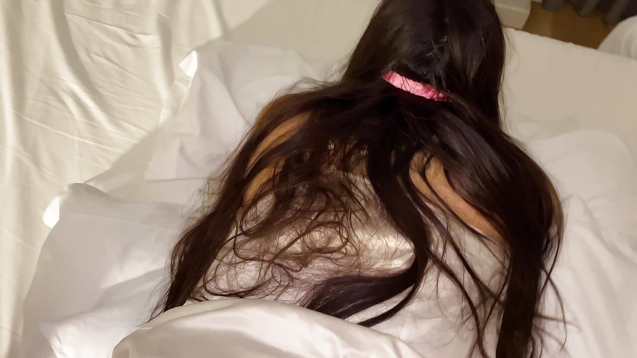 MY STEPMOM WAS SO HORNY SHE DIDN'T MIND FUCKIN'! PART 1