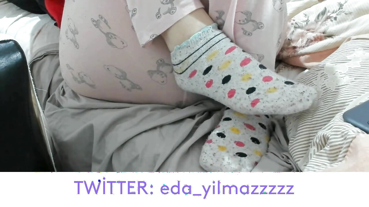FOOT- FOOT FETISH- TURKISH FOOT- TURKISH FOOT FETISH- SOCKS- STOCKINGS FETISH- TURKISH PORN- TURKISH MILF