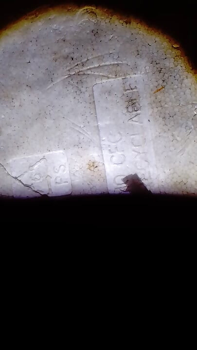 Perdeu um homem tailandês em casa.
