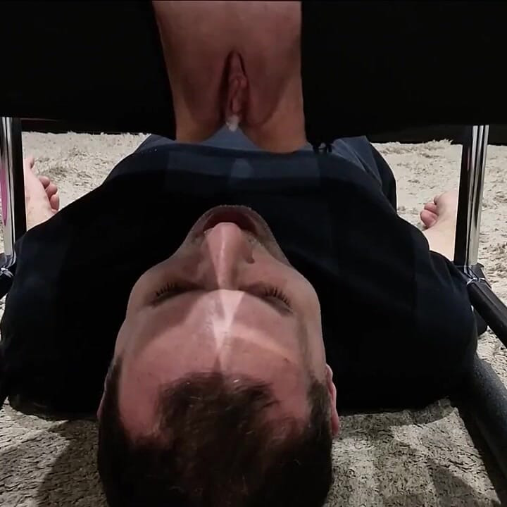 אוסף, קוקולד, ניקוי קרם אנאלי, אכילת זרע, ישיבה על הפנים, שתן בפה