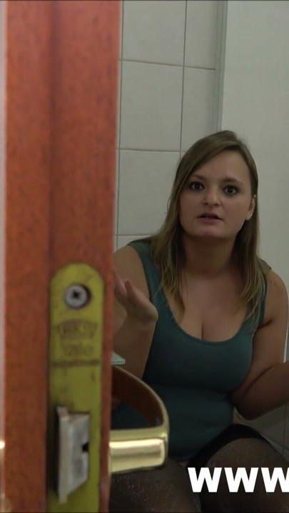 MY NEIGHBOR IS AN ASSHOLE ! POV BLOWJOB | Clip 1