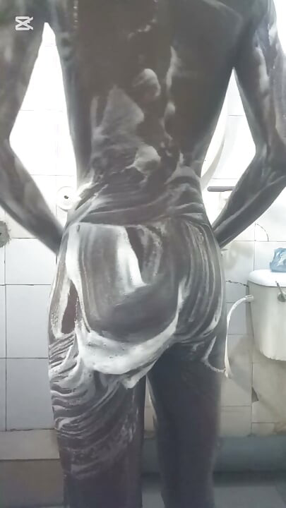 Bayan seksi ile banyo zamanı