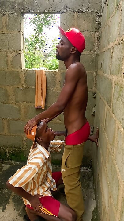 Thug fucked twink in an uncompleted building