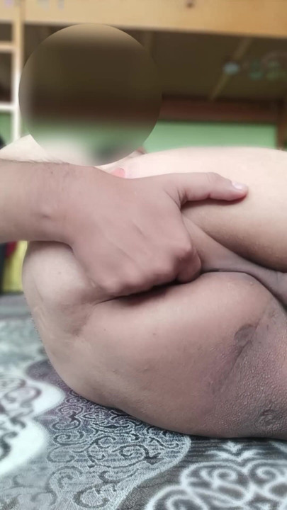 Who wants to fuck my ass? I'm waiting for you.
