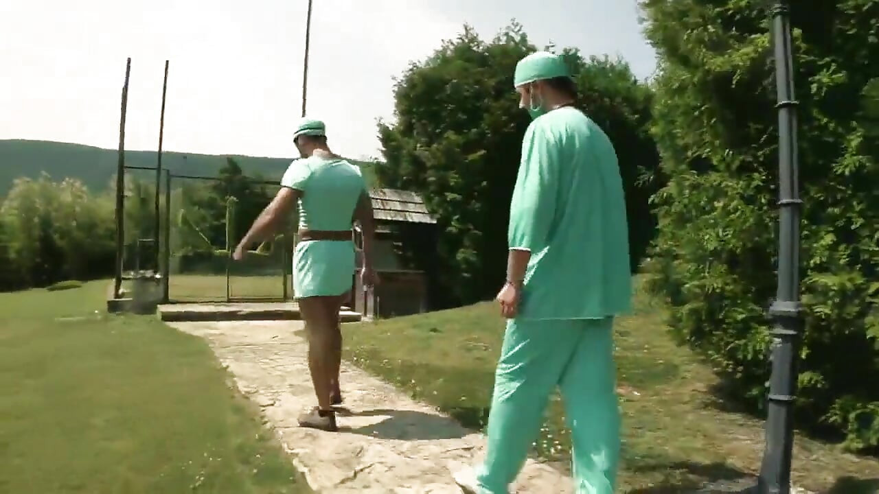 hr. Doctor please do an anal exam