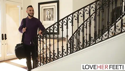 Asosyal latin Madison Wilde sert sikilmeyi seviyor