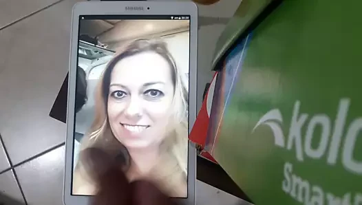 cumtribute