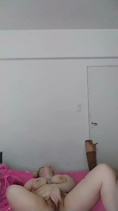 Người cụt hai chân thủ dâm và gào thét đòi cặc! | Đoạn video ngắn 1