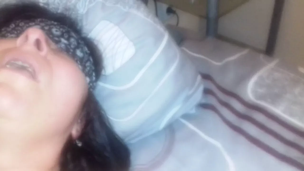 Sub wife bitch in treesome
