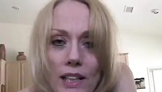 Böse sexy melanie: ich will dein sperma!