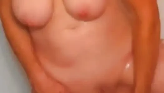 Duschen mit neuem rasierorgasmus