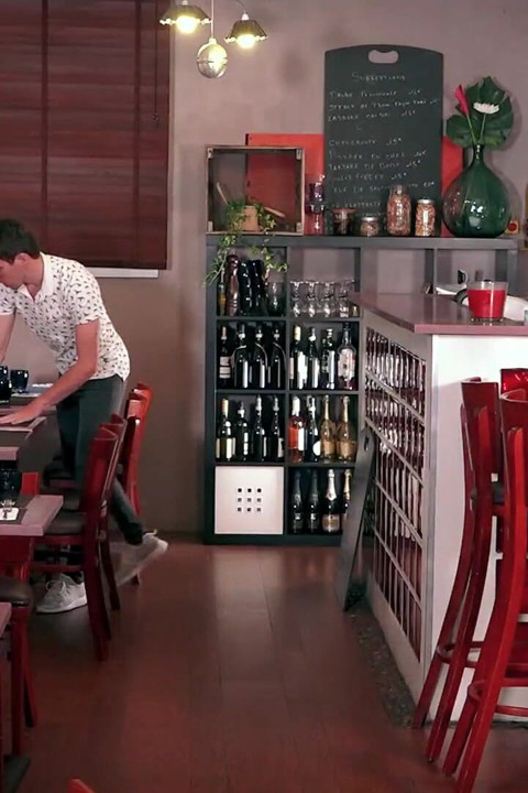 A paródia gay quente de um famoso programa de tv