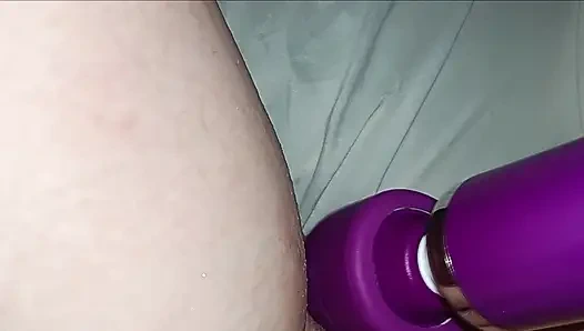 Лижет эту киску