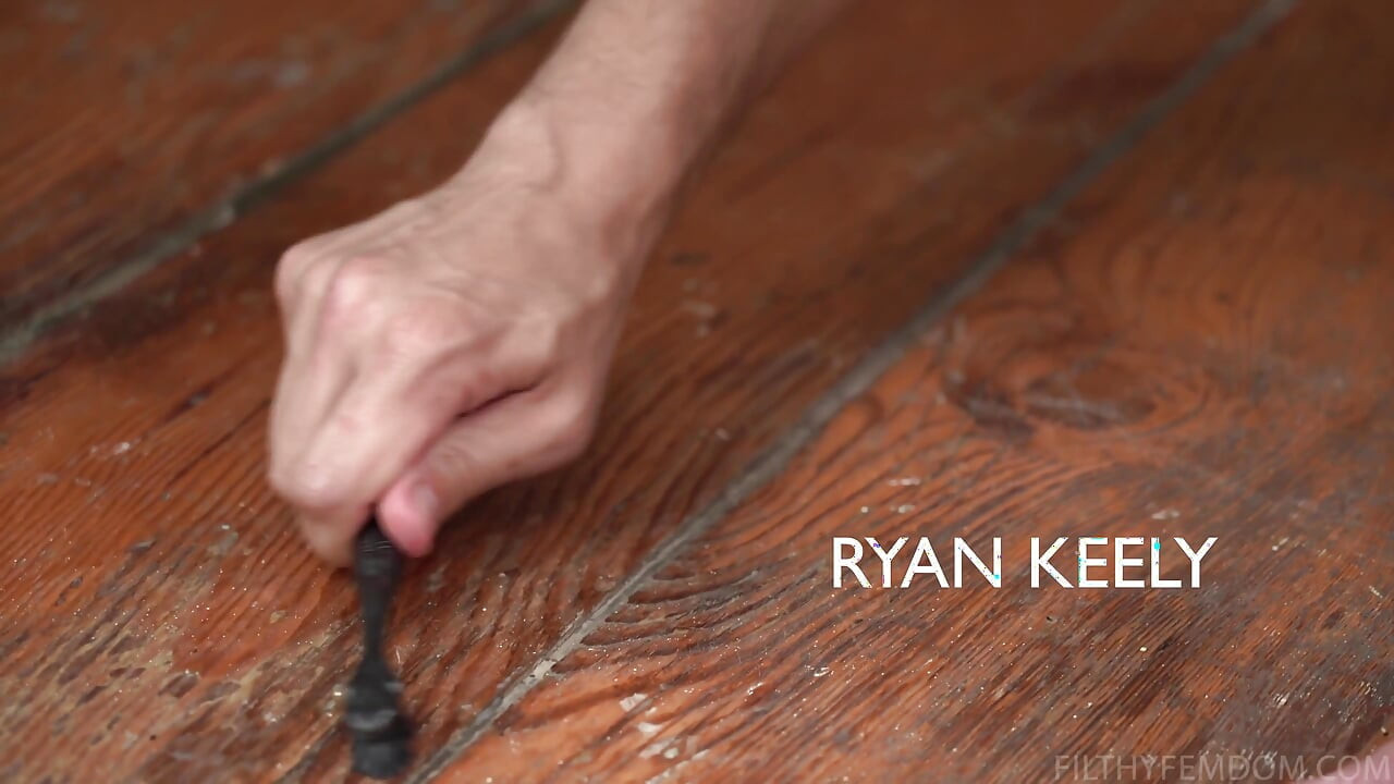 Huisjongen: maak het mooi met Ryan Keely, Sherman Maus