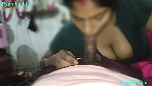 Bhabhi chus schwanz ke pani nikali bhabhi ki schwanz mit dicken titten vom schwanz des schwagers, Hindi-audio gelutscht