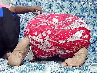 Niño y niña de Bangladesh tienen sexo en su habitación