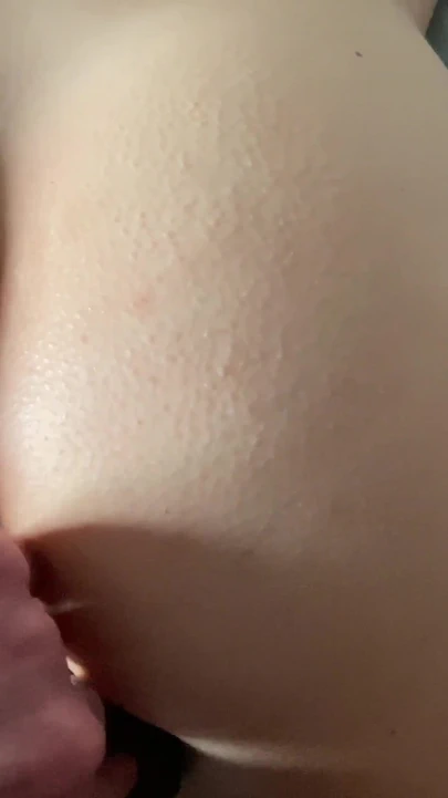 人妻用黑色玩具尝试Dvp中出