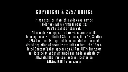 Ateşli orta yaşlı seksi kadının göt deliğini yalıyor! Allanalallthetime