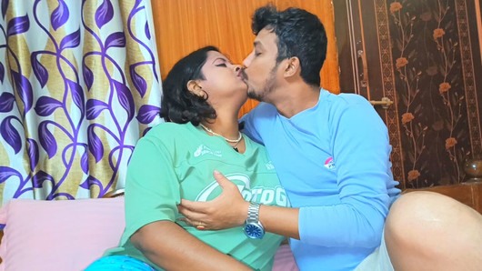 कल रात सींग का बना हुआ सौतेला चचेरे भाई के साथ हार्डकोर सेक्स er vigin तंग चूत..