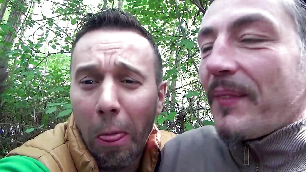 Slampig tjej slog i trekant