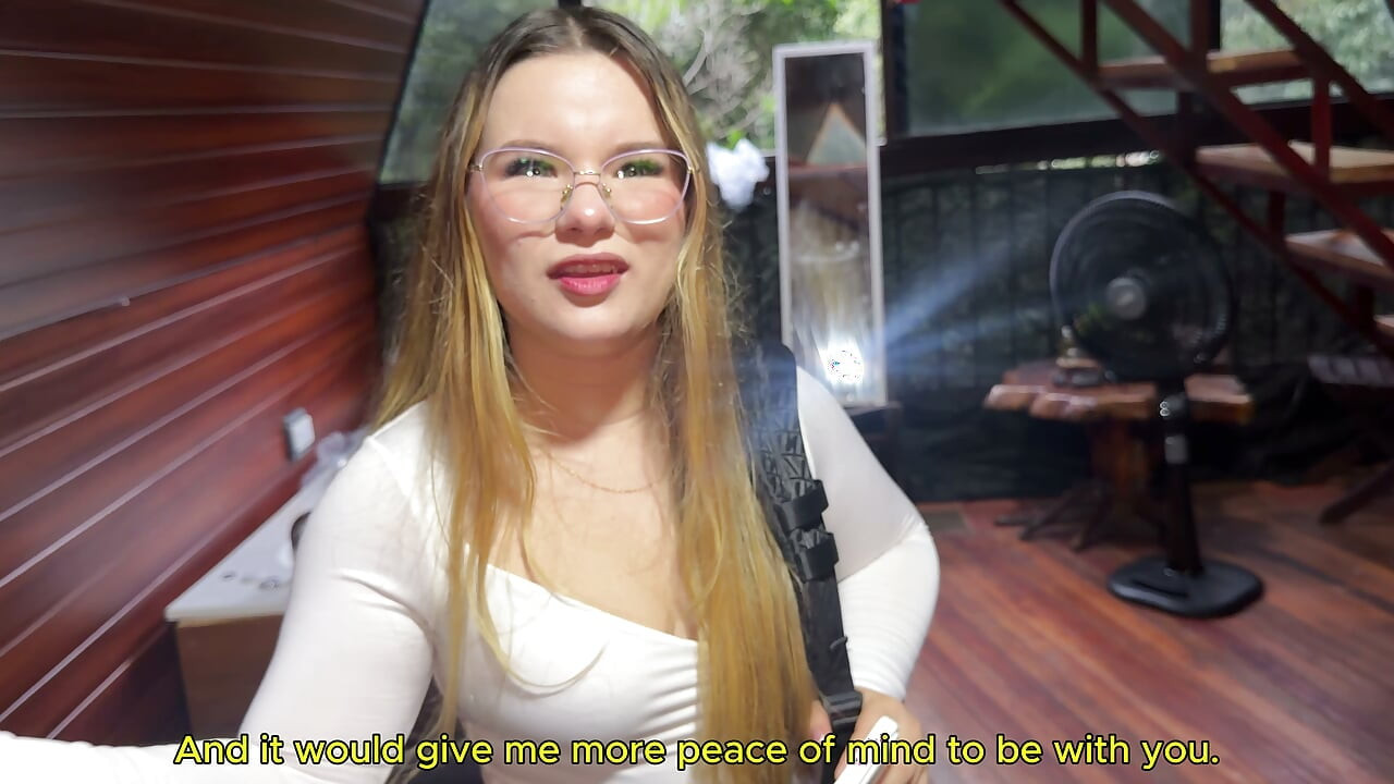 Bela E Terna Aluna Nerd Seduz E Testa O Pau Do Professor De Matemática até Ela Gozar No Rosto Dele