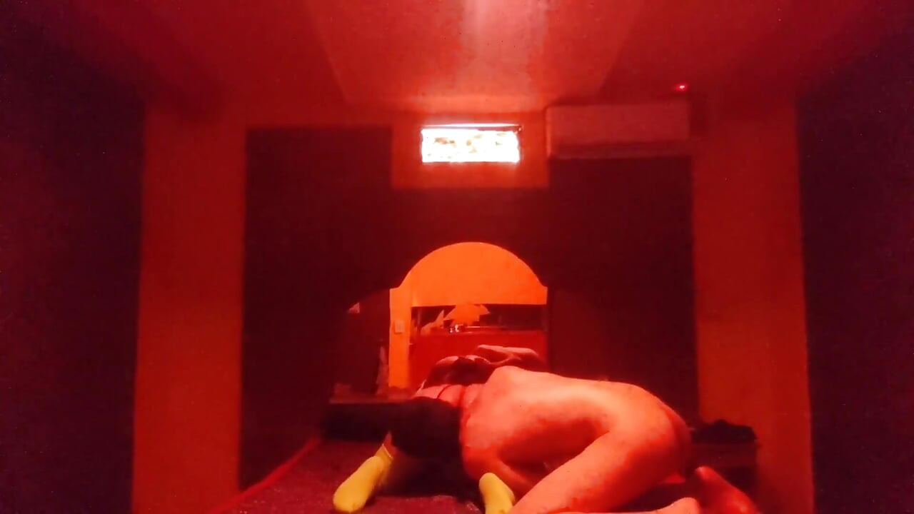 Le Chupo La Concha Y La Cola En Motel