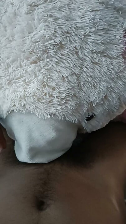 She Sucks me well and made me cumm white cream hot load!!!
