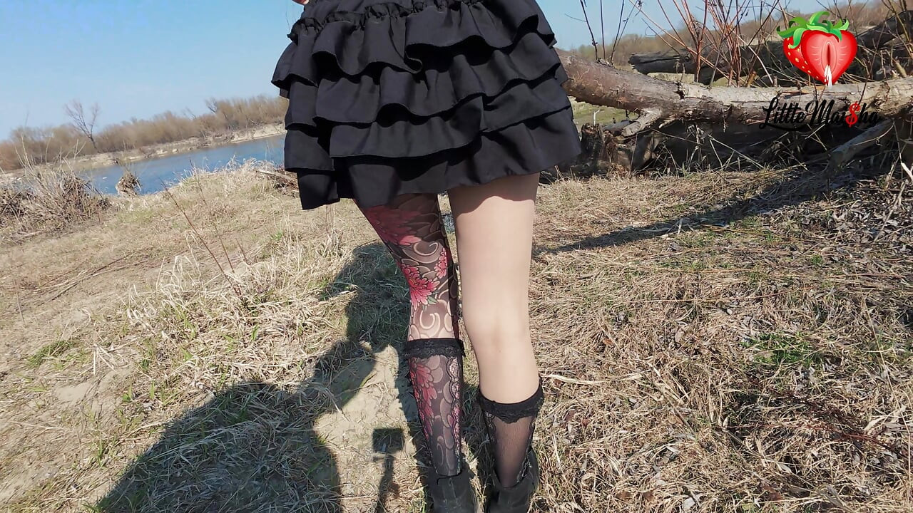 Emo girl first gives blowjob on the beach and then gets fucked at home