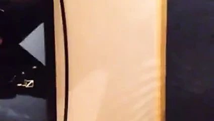 masturbasyon at iş devam ........