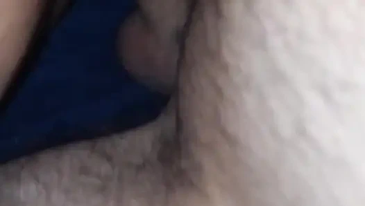 Возбужденная толстушка хочет кримпай