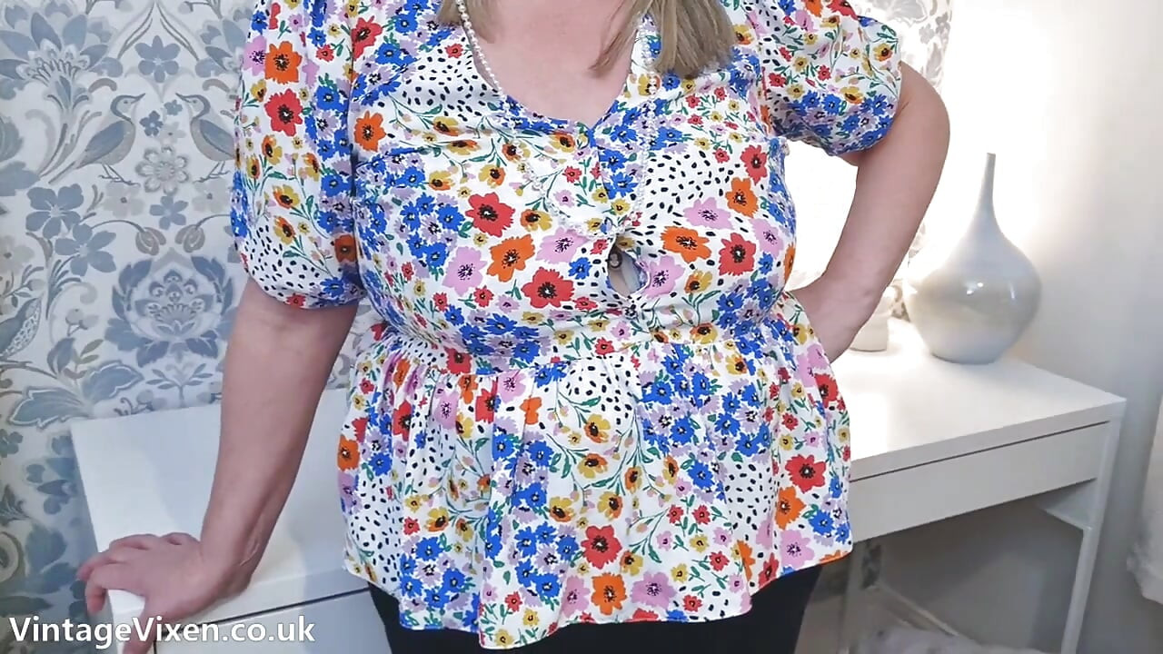PRETTY BRA FOR AUNT JANES BIG SAGGY BOOBS