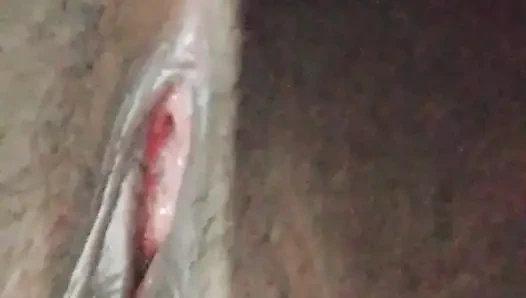 Bangladeschisches virales mädchen zeigt ihre muschi