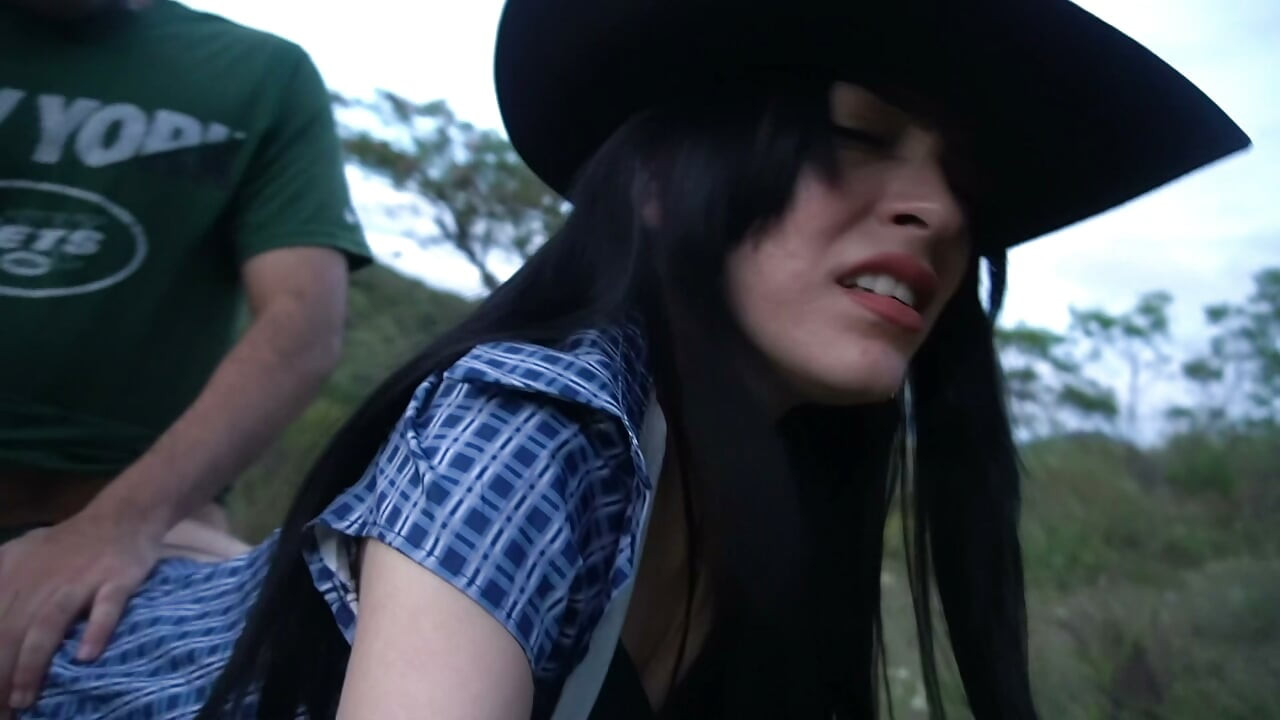 ICH DIESES MÄDCHEN AUS DEM DORF