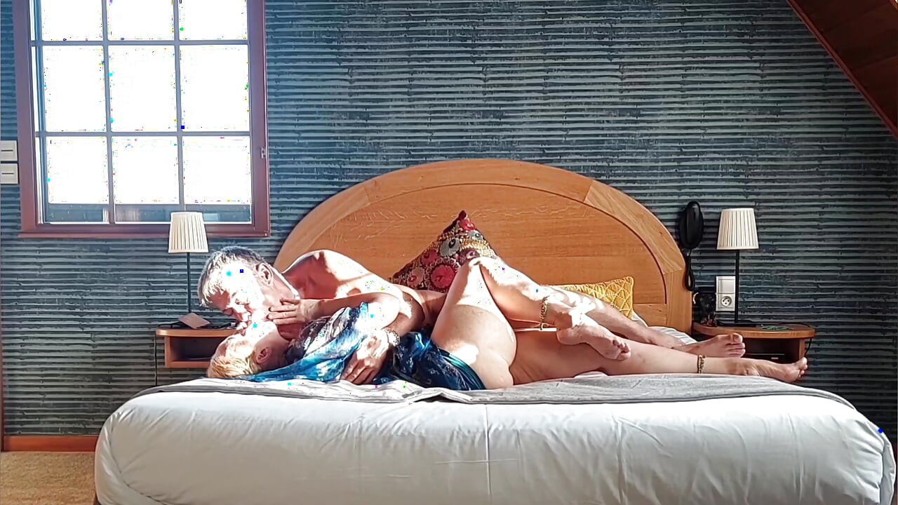 Selena's Posing and Delicious Sex Pleasure