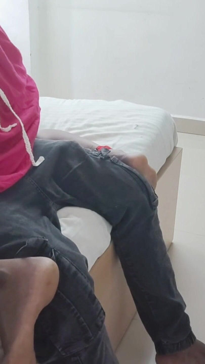 关键时刻来自“当她的丈夫不在家时，她的丈夫不在家全性泰米尔清晰音频”