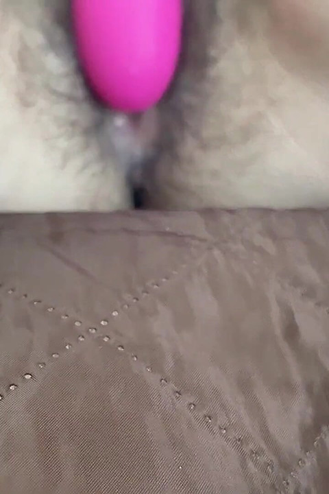 I Spied How My Stepsister Jerks off!! What a Wet and Juicy Vagina She Has!!!!