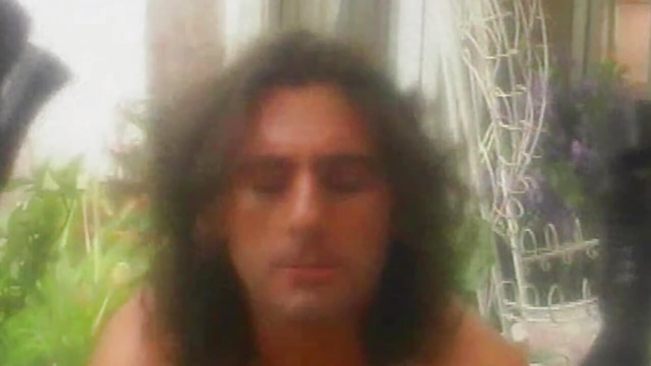 Read My Lips – Quiet Seduction