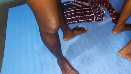 Öğrenci Öğretmen Büyük Yaraklı Bengalli Hintli Kadın Tarafından Orada Sert Sikişiyor