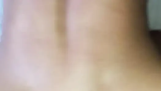 pinay benutzt alle ihre löcher