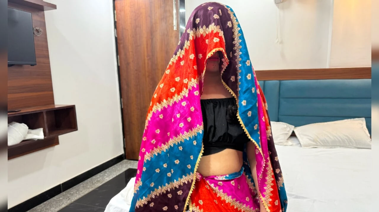 Servitoarea sexy desi a rămas însărcinată acasă 💦, a făcut-o pe servitoarea desi însărcinată.