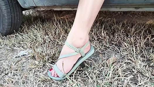 I masturbate inside the car and end up with a big squirt after pumping pedals