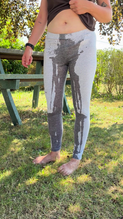 Farmgirl Pisshole Compilation 2 - She Pees Everywhere | Clip 1