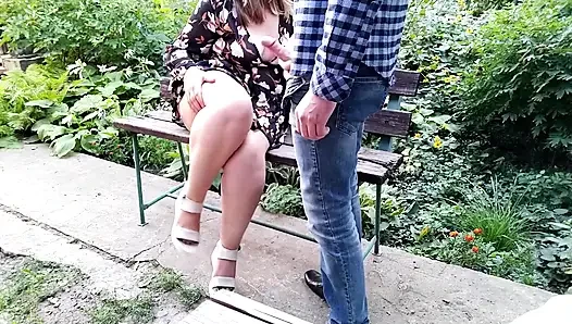 Пасынок Кончает На Голые Ноги Мачехи