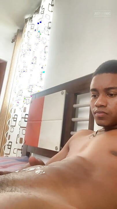 Kompilacija sočnih svršavanja sa mojim velikim kurcem, slažemo se da imam puno sperme