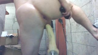 Long machine cock, joey D gapes n squirts