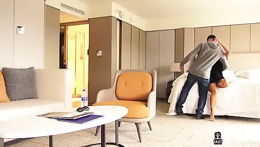 FullPornNetwork - ein vollbusiger MILf-pornostar kann nicht genug schwanz bekommen