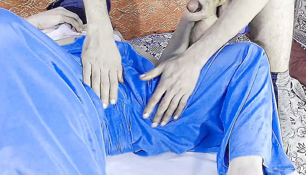 Curvy indian girlfriend masturbates hard cock while fingered deep in pussy