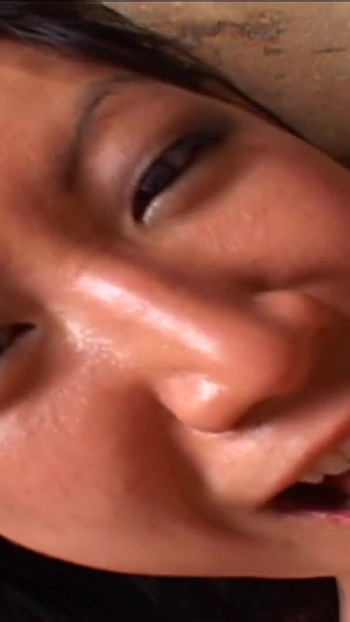 Stunning moment from "Thai bekommt es im Urlaub tief in den Hals"