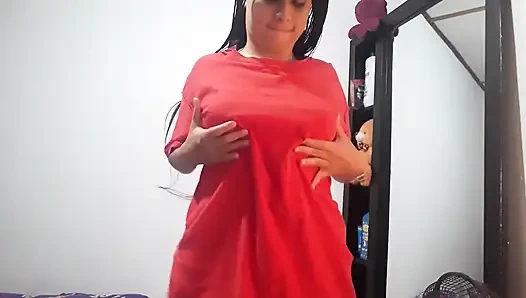 Yuli мастурбирует, трахается на публике, я люблю трахаться 24 часа в сутки