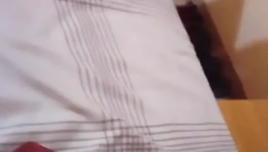 Ben şarkı söylerken yarak yükseltiyor
